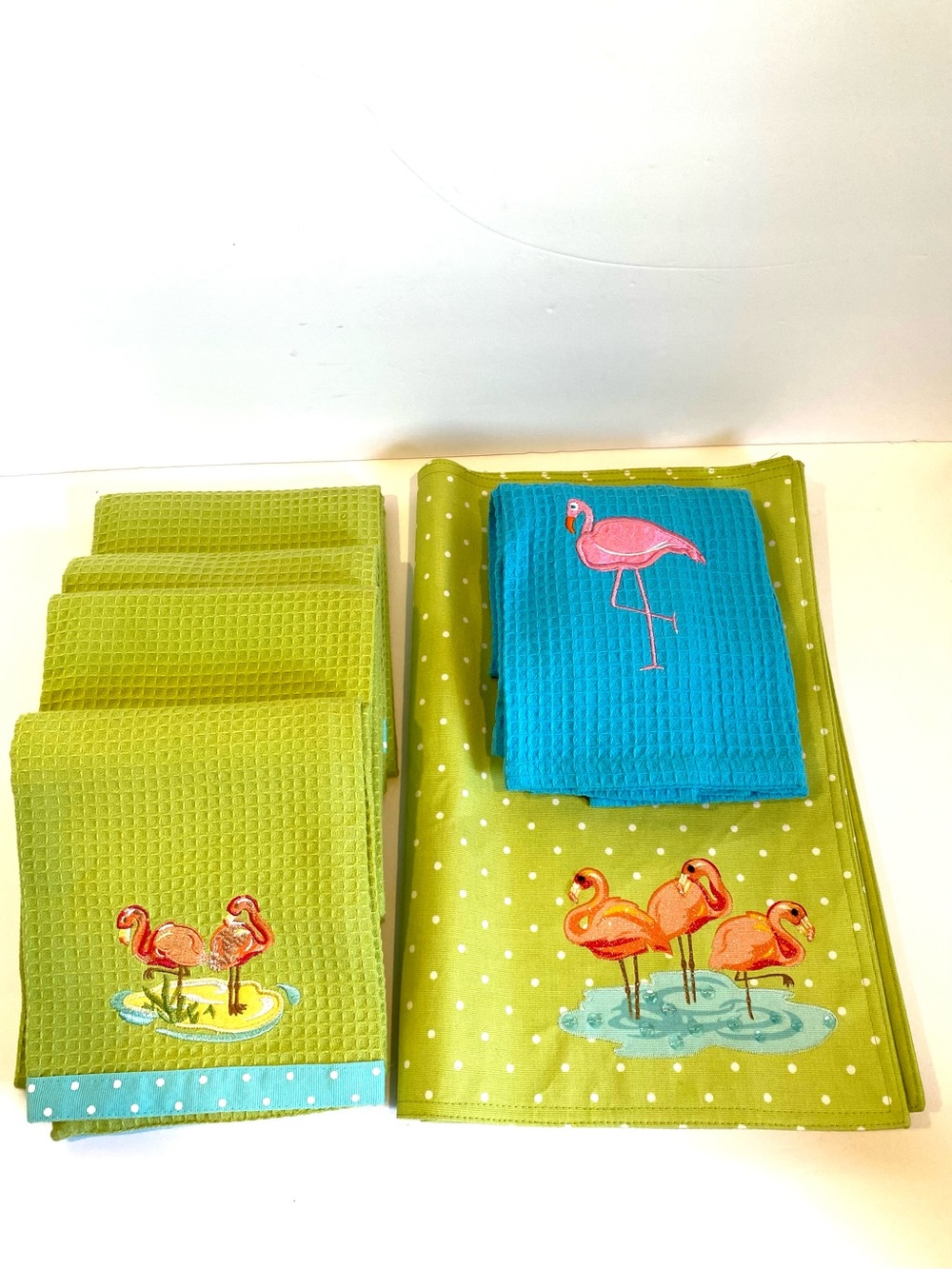 Pink Flamingos Towels & Placemats set